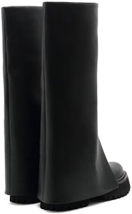 思加图 Staccato 牛皮革甜酷厚底高筒靴 女款 黑色 Shop 思加图 Staccato 牛皮革甜酷厚底高筒靴 女款 黑色