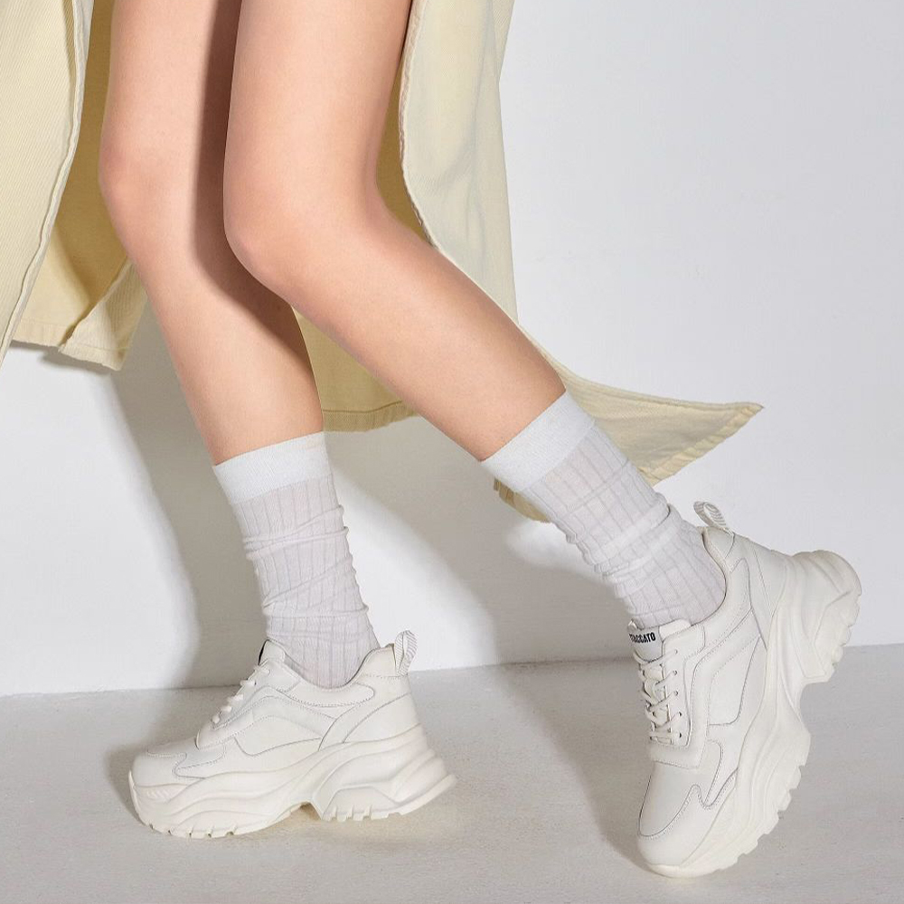 Purchase (W) Sepatu Kulit Low-Top Staccato 'Casual Dad' S3015CM3