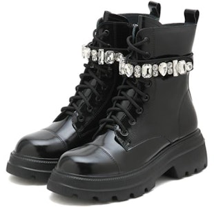 (W) 思加图马丁靴'仙酷厚底黑色' X2729DD2 Lookbook (W) 思加图马丁靴'仙酷厚底黑色' X2729DD2