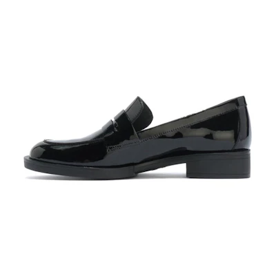(W) Staccato Loafer 'British Patent Black'
