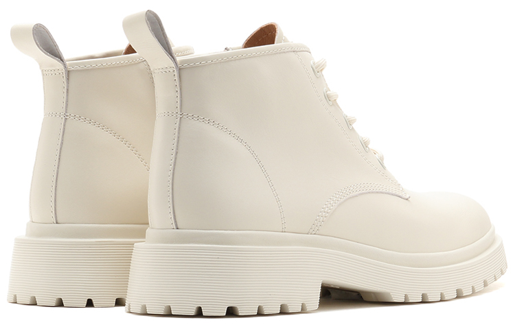 Shop (W) Staccato 马丁靴“复古英伦冬季米色” SZP9VL28DD1DD1