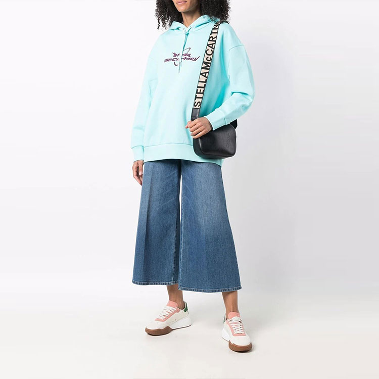 Lookbook (W) Sudadera con Capucha Azul de Logo Stella McCartney FW21 Manga Larga 515813SPW12-3902