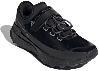 (W) Stella McCartney x adidas Outdoor Boost Rain.RDY 'Hitam' FX1964 Lookbook (W) Stella McCartney x adidas Outdoor Boost Rain.RDY 'Hitam' FX1964