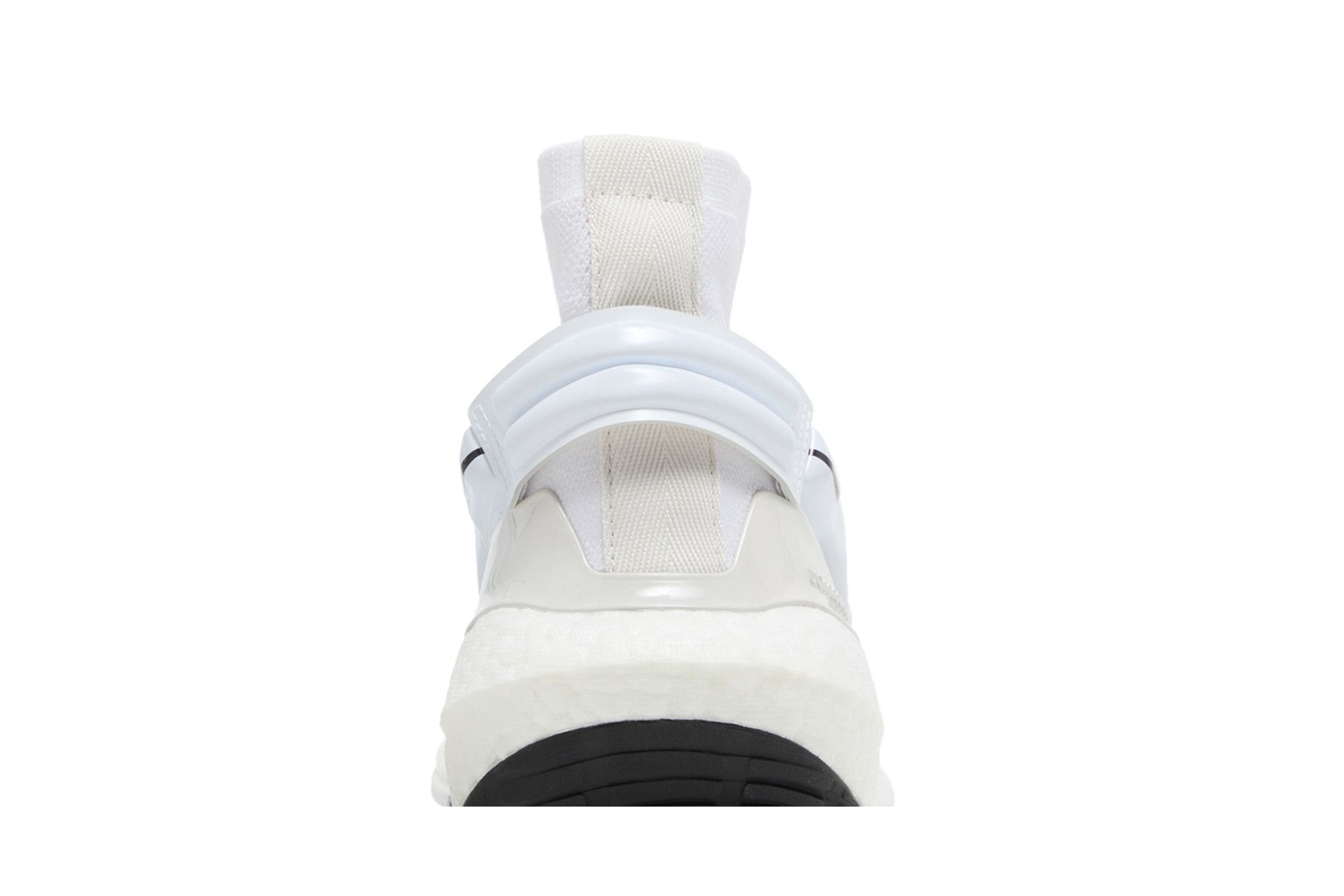 Sizing (W) Stella McCartney x adidas UltraBoost 22 ''Noir Core Blanc Nuage Light Onix'' GY6110