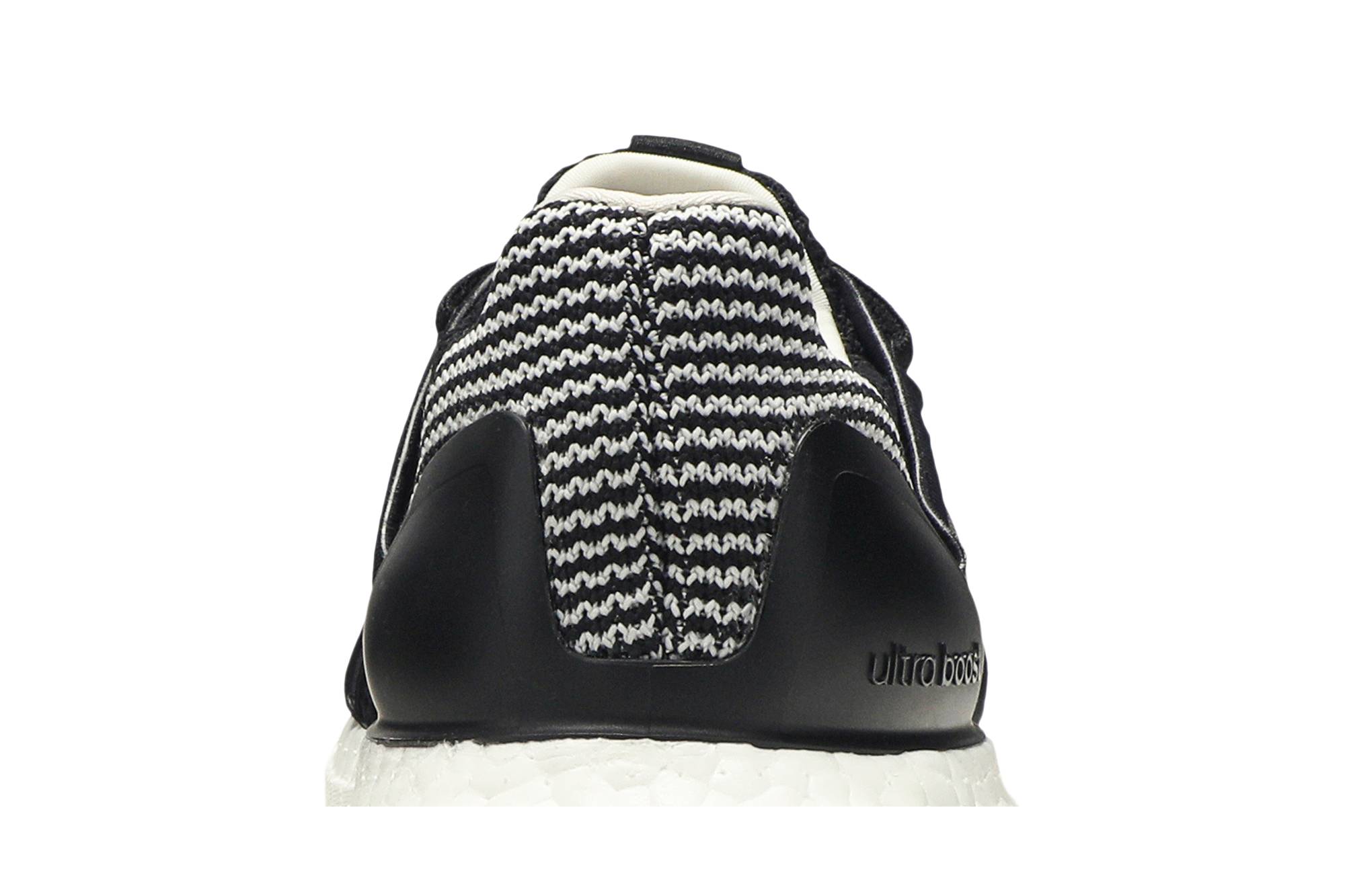 Sizing (W) Stella McCartney x adidas UltraBoost 'Hitam Granit' F35901