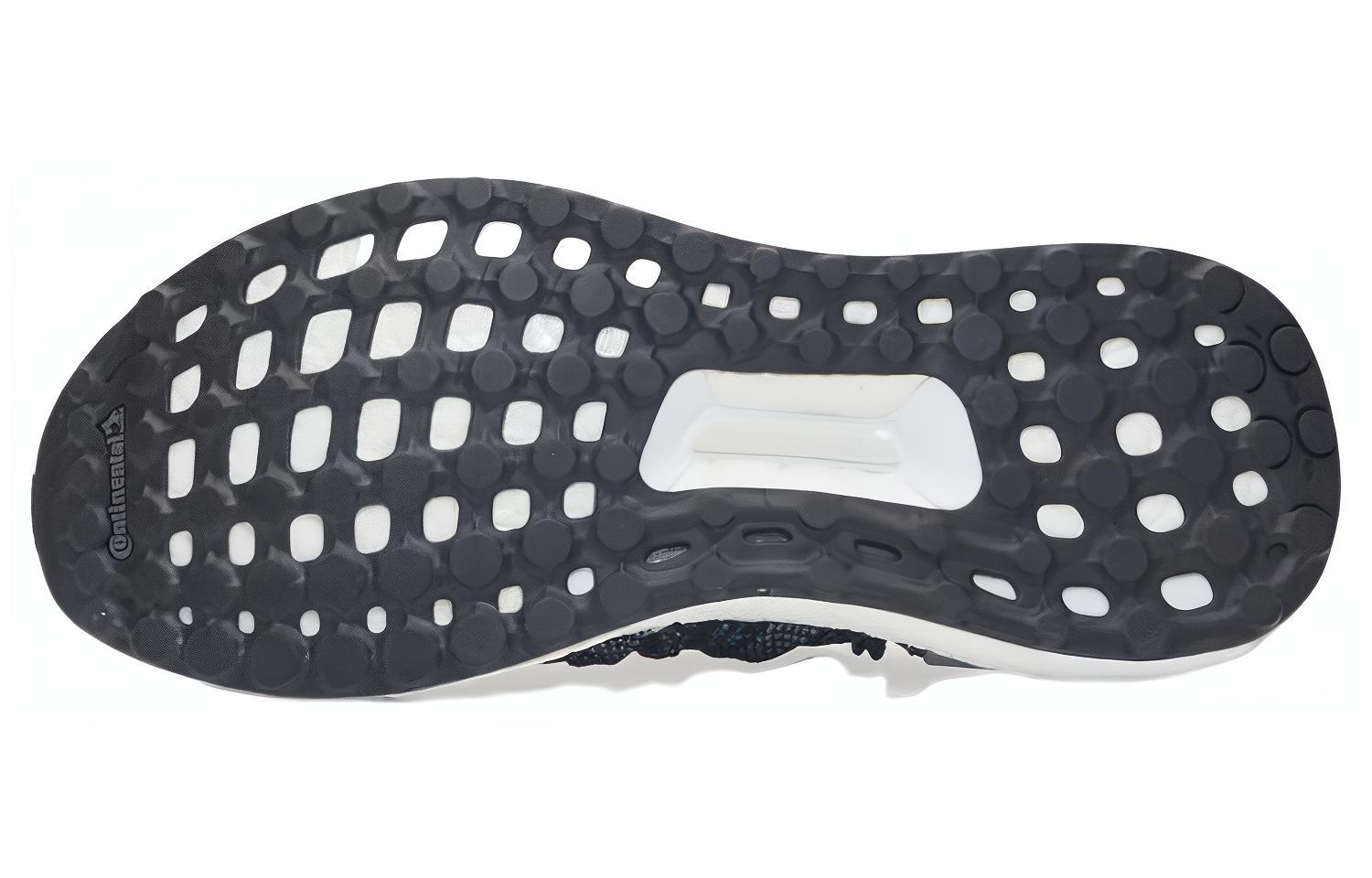 Shop Stella McCartney x adidas Ultraboost X 低筒 跑步鞋 女款 黑白