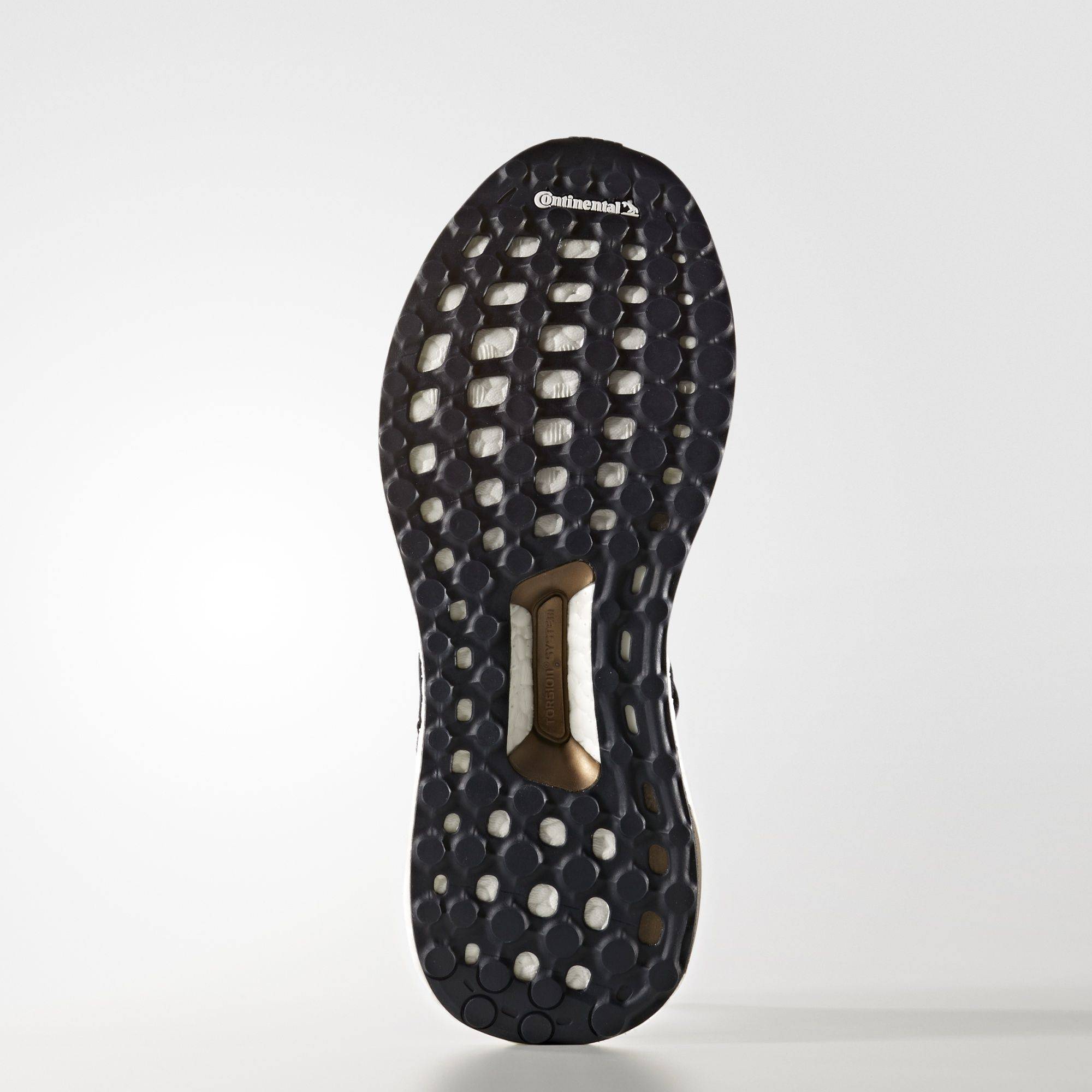 Shop 阿迪达斯 Ultraboost 舒適耐磨減震 高幫運動跑步鞋 女款 黑