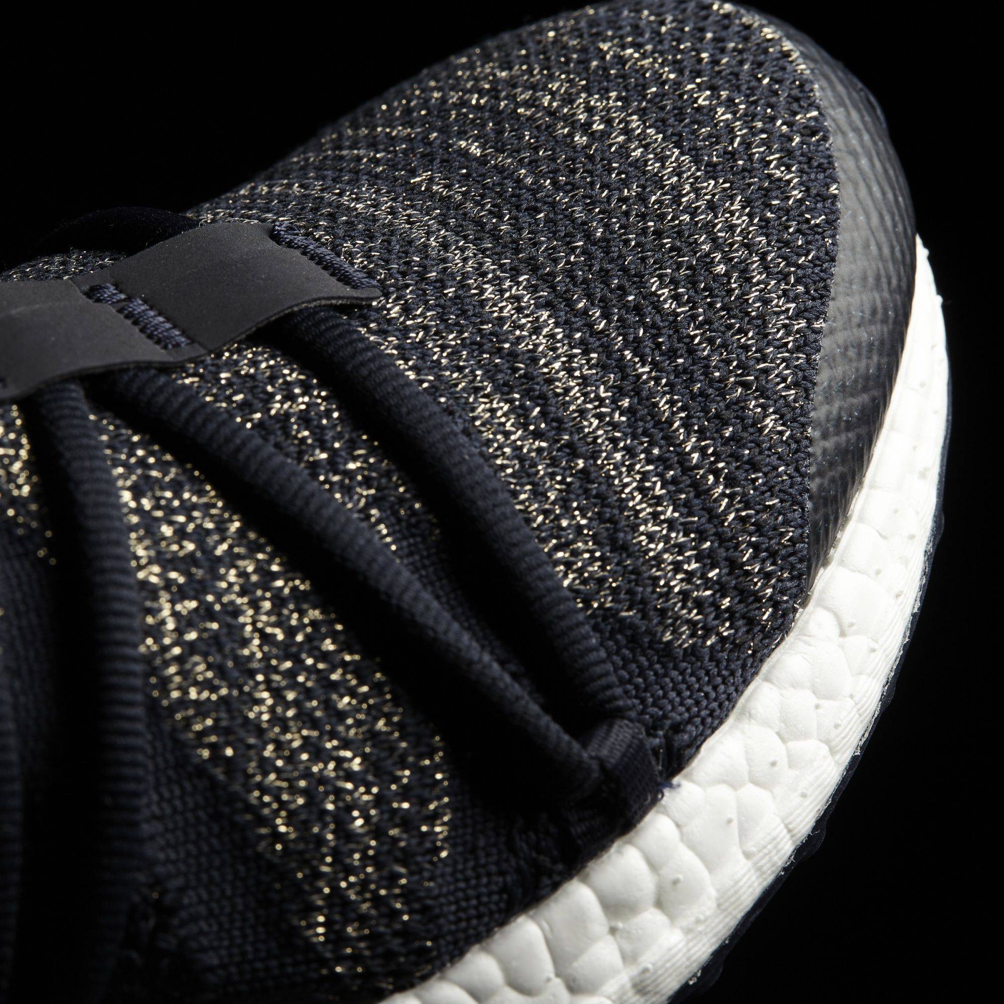 Purchase 阿迪达斯 Ultraboost 舒適耐磨減震 高幫運動跑步鞋 女款 黑