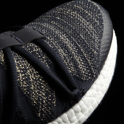 阿迪达斯 Ultraboost 舒適耐磨減震 高幫運動跑步鞋 女款 黑 Purchase 阿迪达斯 Ultraboost 舒適耐磨減震 高幫運動跑步鞋 女款 黑