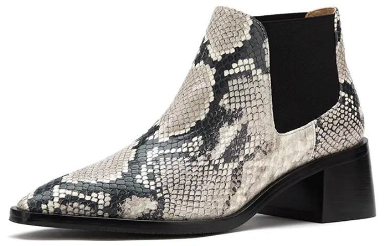 Lookbook (W) 스튜어트 와이츠먼 흑백 앵클부츠 SW1501-PNT