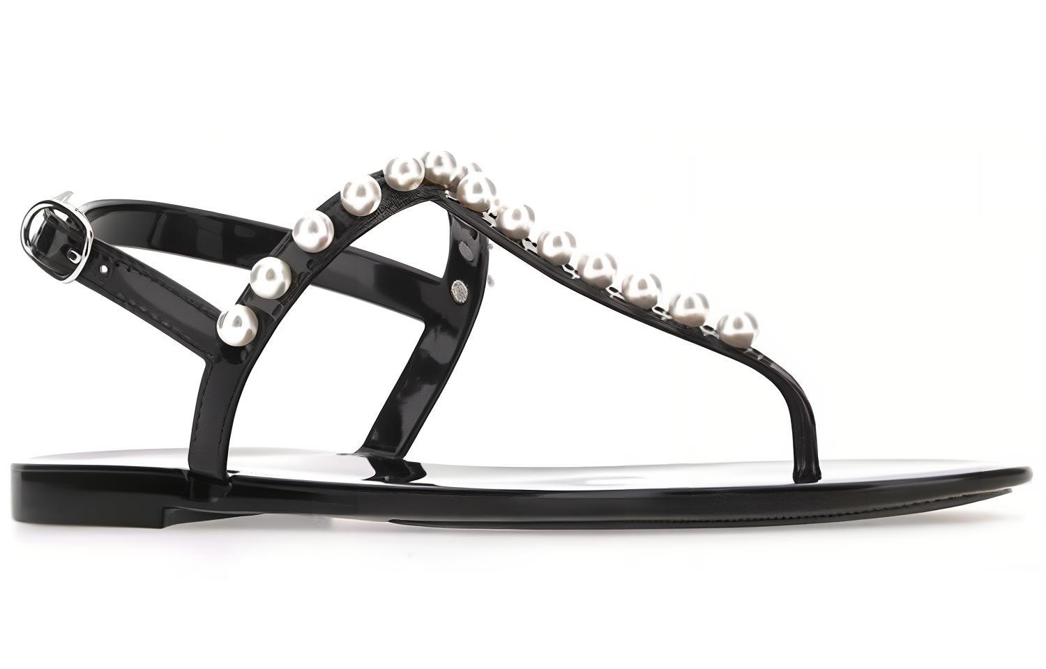 Lookbook (W) スチュアート ワイツマン ゴールディ ジェリー (黒) GOLDIEJELLYSEMBLK