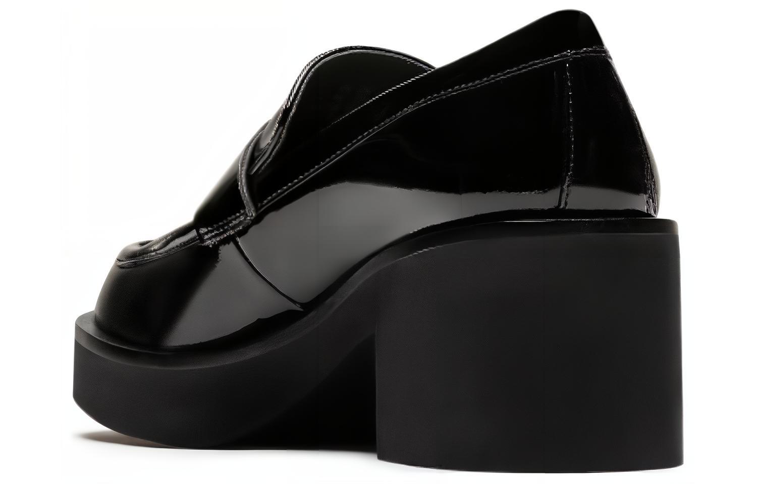 Shop (W) スチュアート・ワイツマン 快適ローファー (黒) SW3902014-BLK