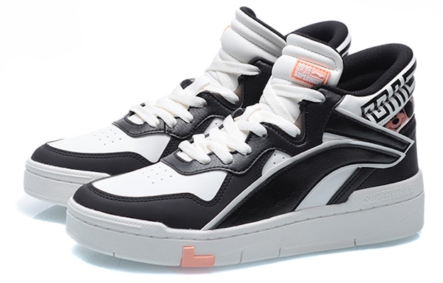 (W) Li-Ning Superwave Mid x Disney 'Hitam Putih' AGCQ238-2 Lookbook (W) Li-Ning Superwave Mid x Disney 'Hitam Putih' AGCQ238-2