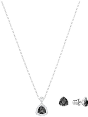 (W) 施華洛世奇黑色三角形項鍊耳環套裝 女士配飾 5528939 Lookbook (W) 施華洛世奇黑色三角形項鍊耳環套裝 女士配飾 5528939
