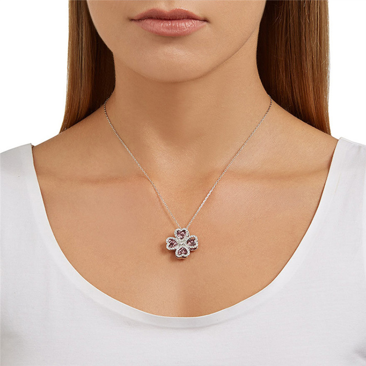 (Women) Swarovski Crystal Clover Heart Necklace for Women - Elegant Sparkling Design 5190617 圖 5