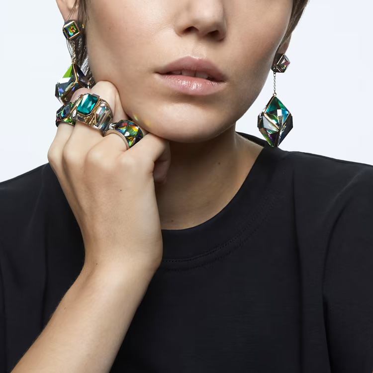 Shop (W) 施華洛世奇 Curiosa 多彩時尚淚滴耳環 - 女用 5627156