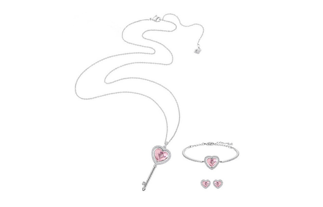 Lookbook (W) Swarovski 粉色時尚愛心耳環手鍊項鍊套組 女士專屬配飾 5225370