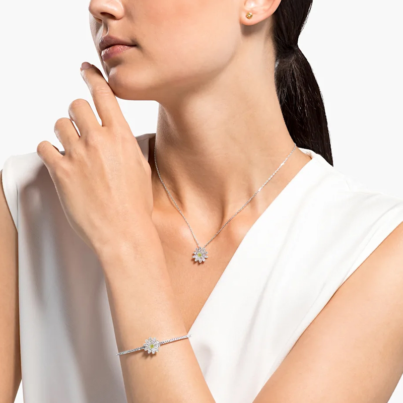 (Women) Swarovski Eternal Flower Jewelry Set - Necklace, Bracelet & Earrings for Women. 5518146 圖 6