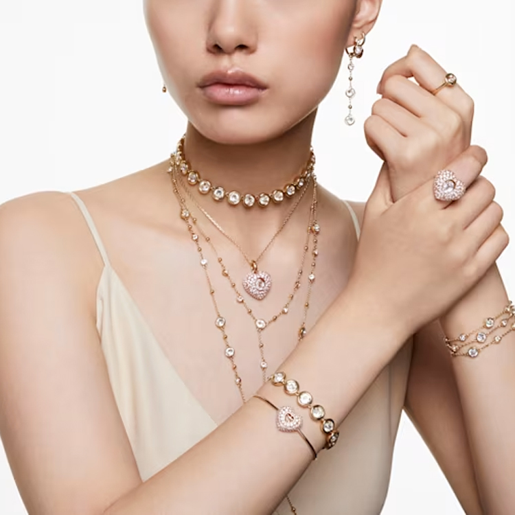 (Women) Swarovski Hyperbola Gold-Tone Heart Cubic Zirconia Crystal Pearl Bangle for Women. 5687258 圖 6