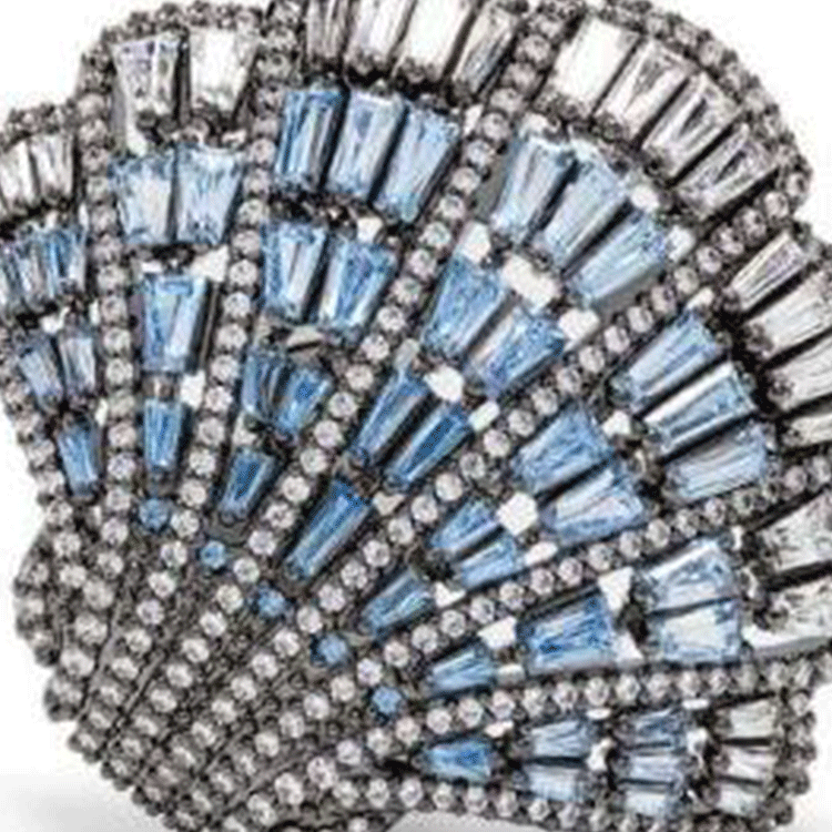 (Women) Swarovski Idyllia Clip-On Crystal Earrings for Women - Silver. 5683033 圖 3