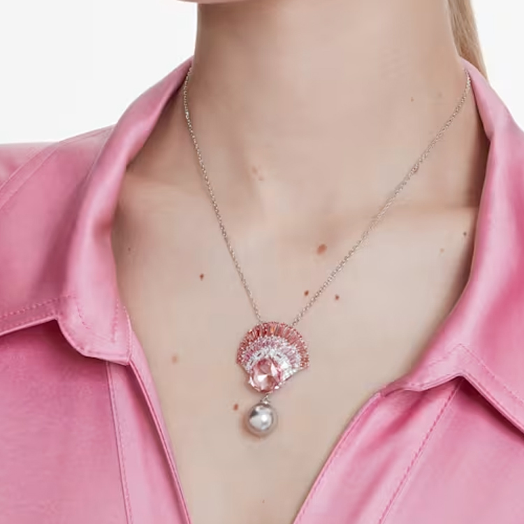 (Women) Swarovski Idyllia Pink Pearl Shell Pattern Necklace for Women. 5688620 圖 3
