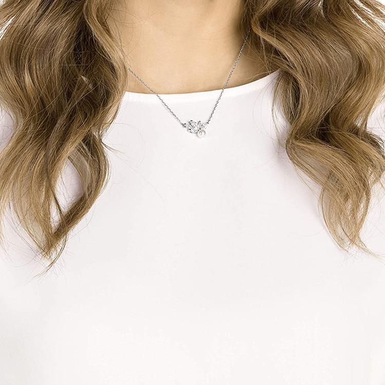 (Women) Swarovski Louison Pearl Rhodium-Plated Crystal Necklace for Women - White. 5422685 圖 4