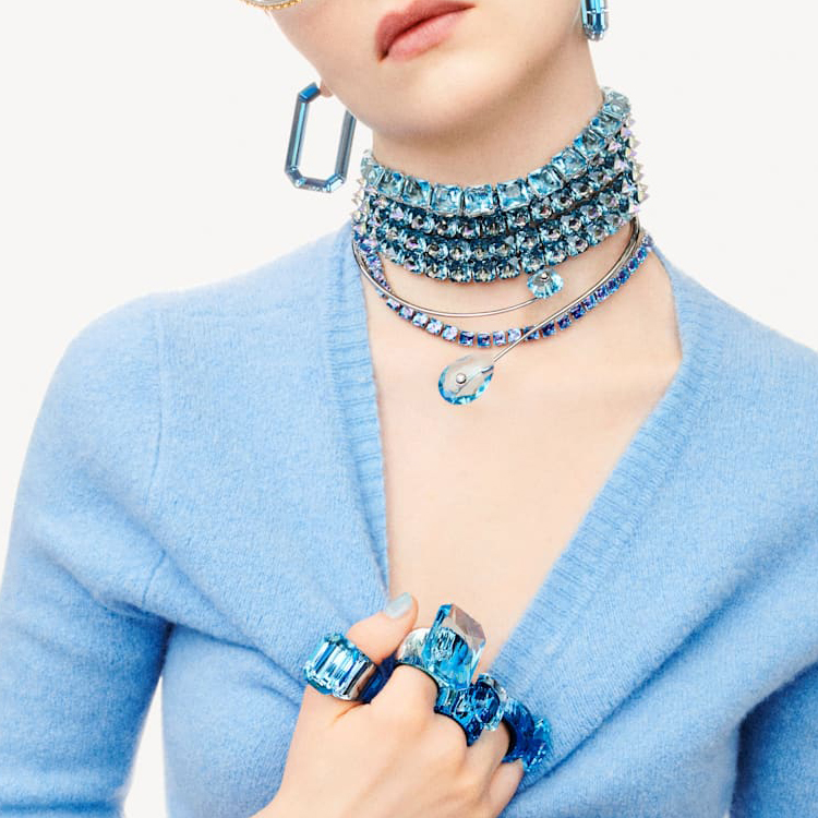 (Women) Swarovski Lucent Large Hoop Crystal Earrings for Women. 5633950 圖 4