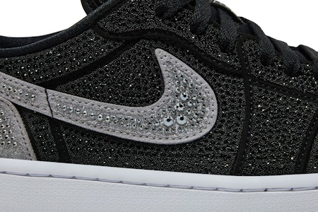 (W) (女性用)スワロフスキー x エア ジョーダン 1 ロー OG 'ステルス' HM9208-001 HM9208-001 2