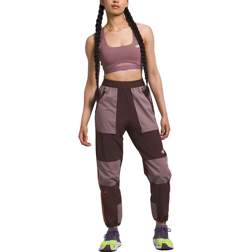 Lookbook (W) 北面中腰修身煤棕色运动裤 NF0A84L2-O64