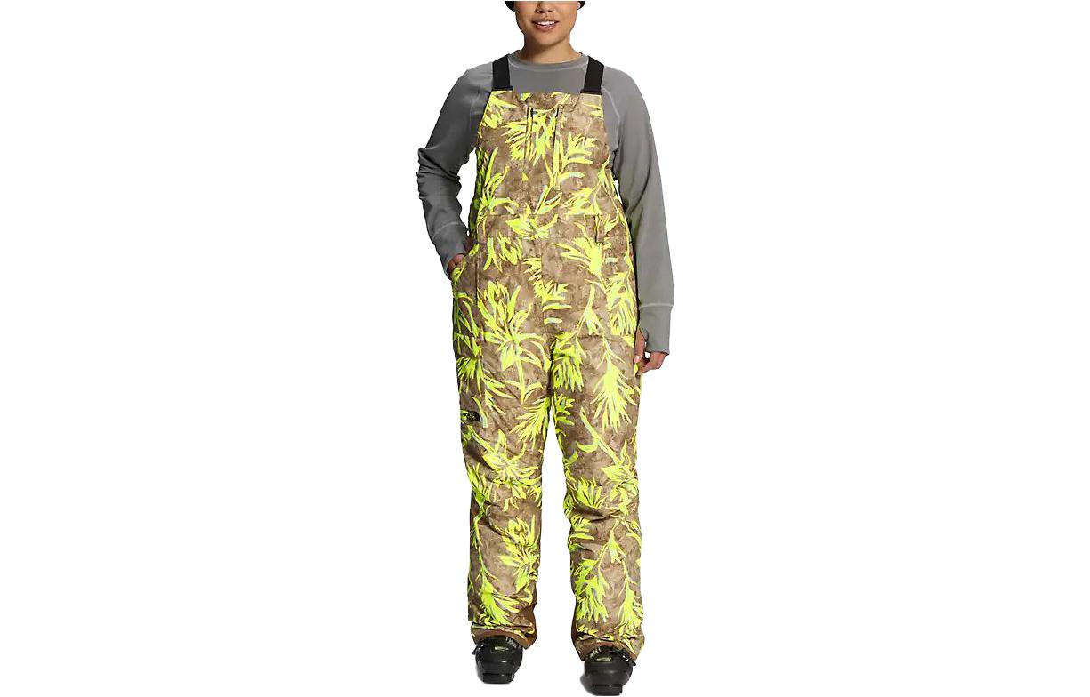 (Women) The North Face  Plus Freedom Logo Embroidered Loose Overalls Green. NF0A7WYZ-IR6