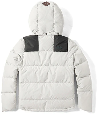 (W) The North Face 米色拼接羽絨外套 冬季防水 NF0A3VUF-11P Lookbook (W) The North Face 米色拼接羽絨外套 冬季防水 NF0A3VUF-11P