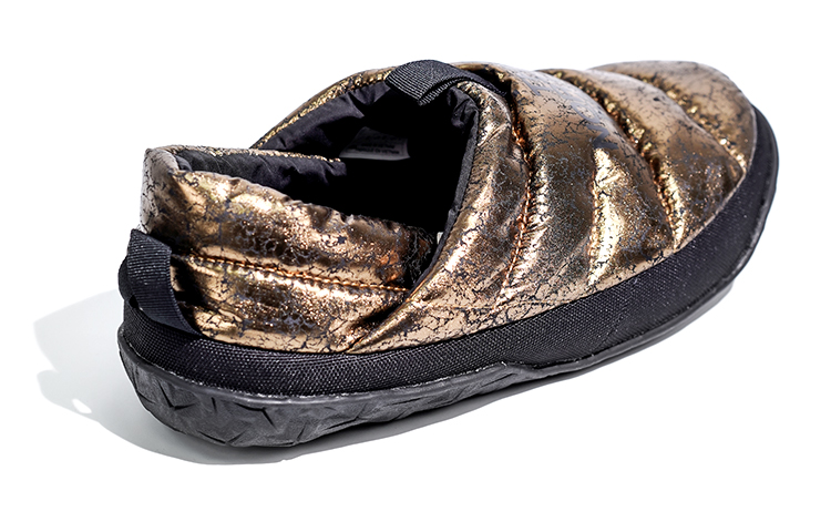 (W) The North Face Nuptse Mule Metallic 'Metallic Bronze Tnf Black' 圖 4