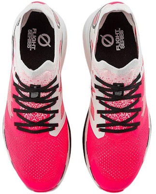 (W) The North Face Flight Vectiv Low Top Sneakers 'Putih dengan Brilliant Coral' 4T3M-64H Lookbook (W) The North Face Flight Vectiv Low Top Sneakers 'Putih dengan Brilliant Coral' 4T3M-64H