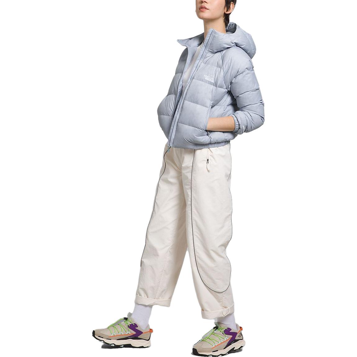 Lookbook (W) The North Face Hydrenalite Jaket Puffer Biru Warna Solid Zip-Up NF0A5GGG-I0E