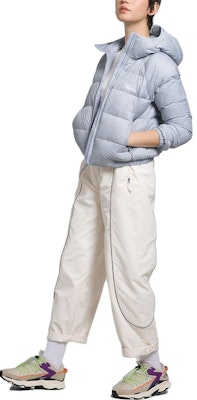 (W) The North Face Hydrenalite Jaket Puffer Biru Warna Solid Zip-Up NF0A5GGG-I0E Lookbook (W) The North Face Hydrenalite Jaket Puffer Biru Warna Solid Zip-Up NF0A5GGG-I0E