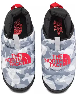 (W) The North Face Nuptse Mule ''Nero Bianco'' 5G2B-JBO Lookbook (W) The North Face Nuptse Mule ''Nero Bianco'' 5G2B-JBO