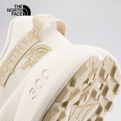 (W) The North Face Sepatu Lari Trail Outdoor Beige White Warna NF0A8A9SWID Purchase (W) The North Face Sepatu Lari Trail Outdoor Beige White Warna NF0A8A9SWID