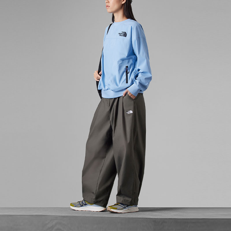 Lookbook (Women) The North Face UE Blue Water-Resistant Knit Sweatshirt with Logo Print NF0A8852-QEO