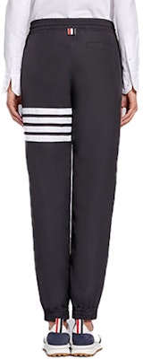 (W) 톰 브라운 4-바 스트라이프 니트 스웻팬츠 차콜 그레이 FJQ041A-06230-015 Lookbook (W) 톰 브라운 4-바 스트라이프 니트 스웻팬츠 차콜 그레이 FJQ041A-06230-015