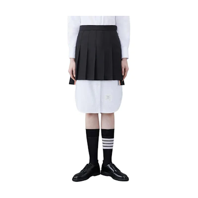 (Women) THOM BROWNE Black Pleated Casual Skirt with Logo Tag. FGC402V-00473-001