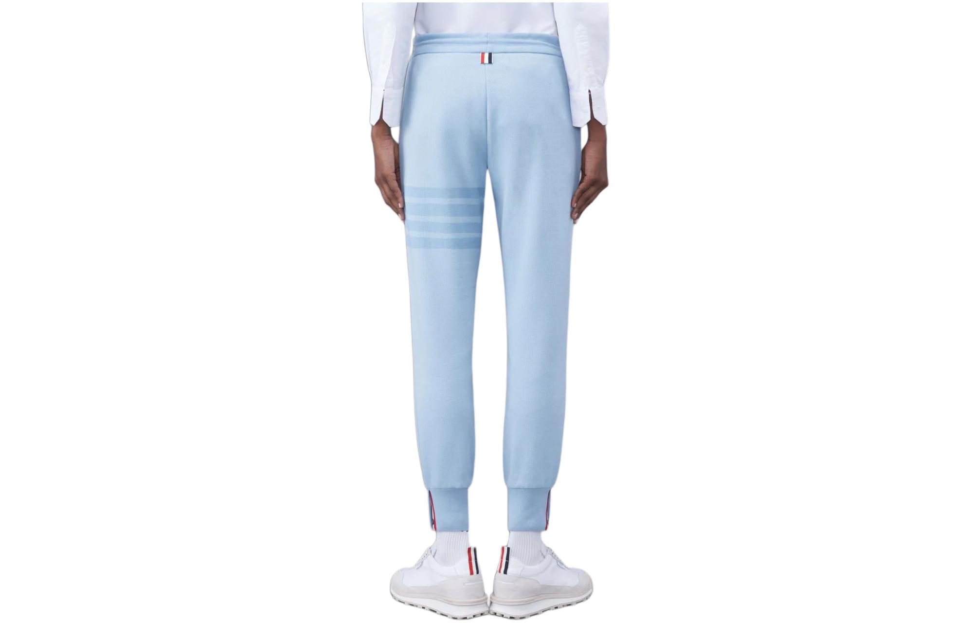 Lookbook (W) 톰 브라운 클래식 포 바 타이 커프 스웻팬츠 라이트 블루. FJQ109A-J0051-480