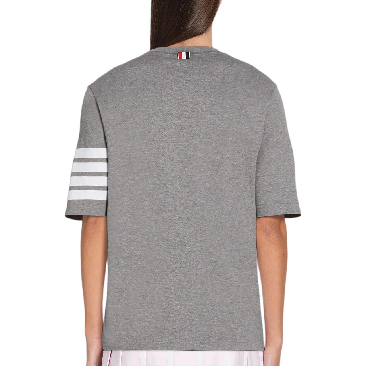 (Women) THOM BROWNE  Grey SS24 Four-Stripe Relaxed Short Sleeve T-Shirt. FJS102G-07862 055 圖 3