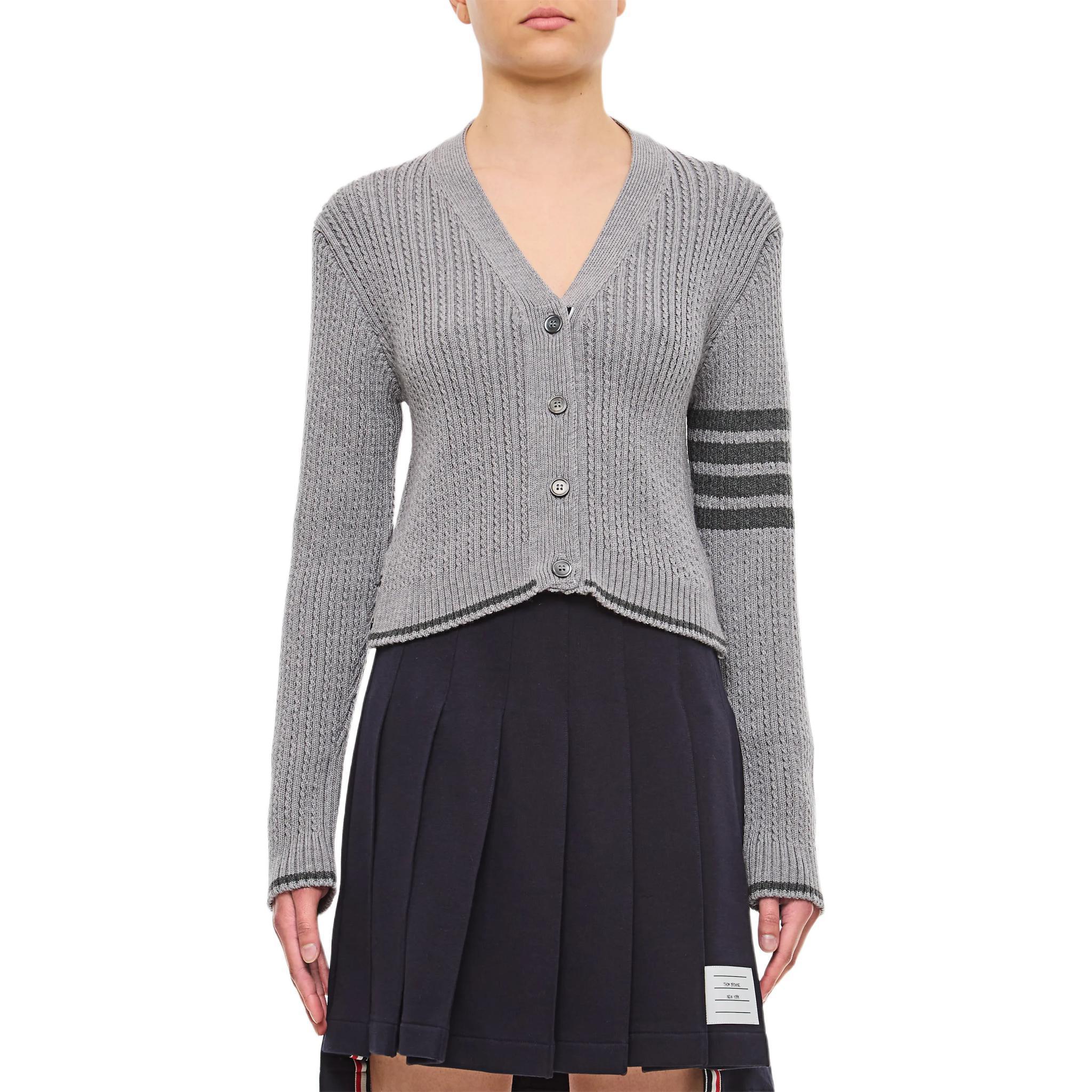 (Women) Thom Browne  Grey Striped V-Neck Slim Fit Button Cardigan Sweater. FKC588A-Y1024-055 圖 2