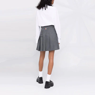 (W) 톰 브라운 하이웨이스트 플리츠 미니스커트 그레이 4바 여름 캐주얼. FGC402A-04346-035 Shop (W) 톰 브라운 하이웨이스트 플리츠 미니스커트 그레이 4바 여름 캐주얼. FGC402A-04346-035