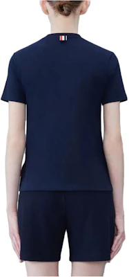 (W) Thom Browne Kaos Crewneck Lengan Pendek Navy SS24 FJS166E-J0058-415 Lookbook (W) Thom Browne Kaos Crewneck Lengan Pendek Navy SS24 FJS166E-J0058-415