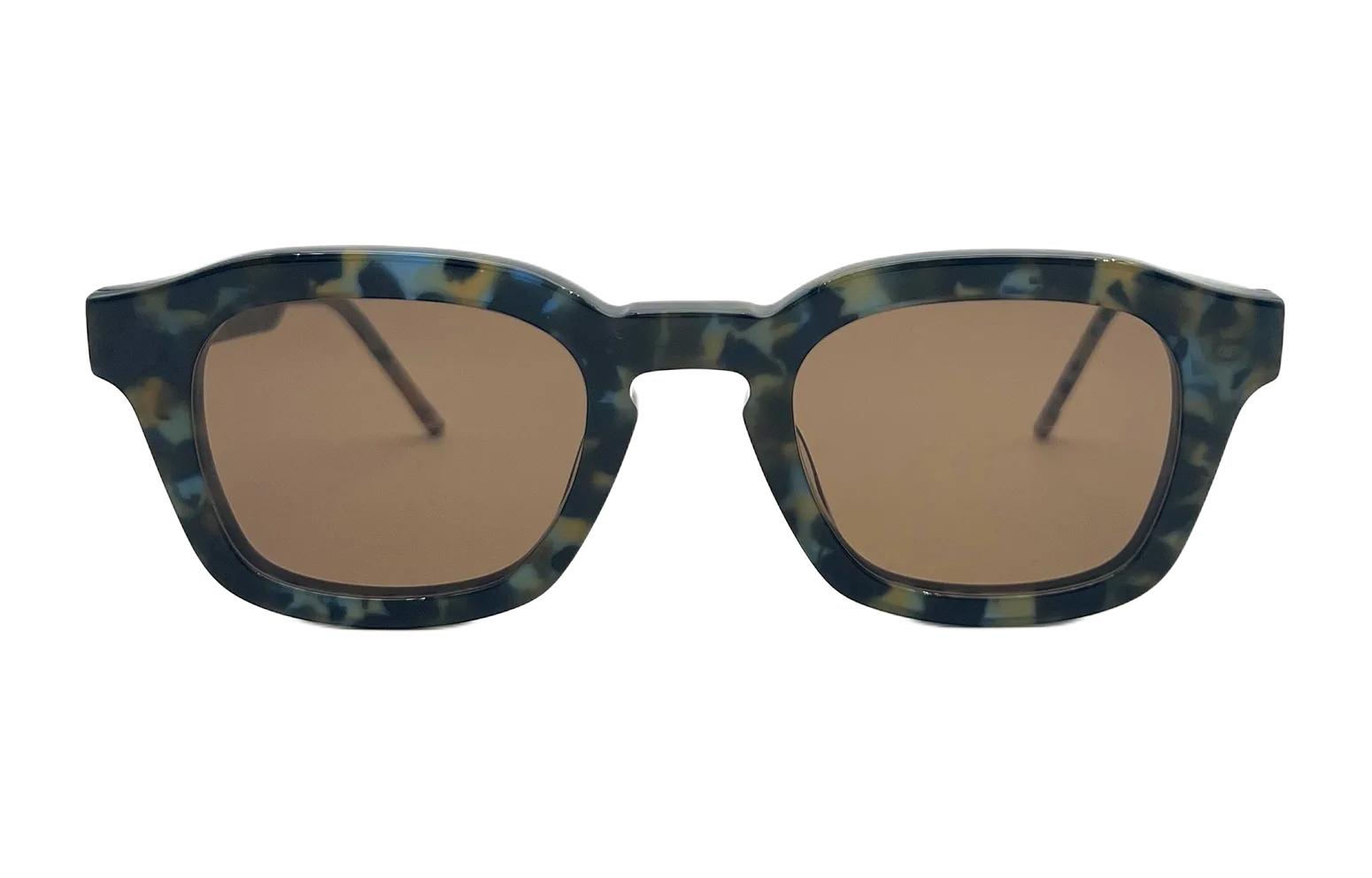 Lookbook (W) トムブラウン ストライプテンプル付き長方形サングラス - ネイビーブルー. UES412AG0002416