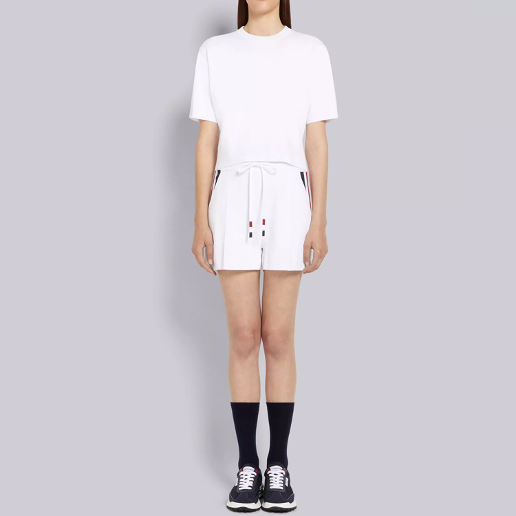 Purchase (W) トム ブラウン ホワイト カジュアルショーツ ソリッドジャカードストライプ付き FKQ004A-Y5501-100