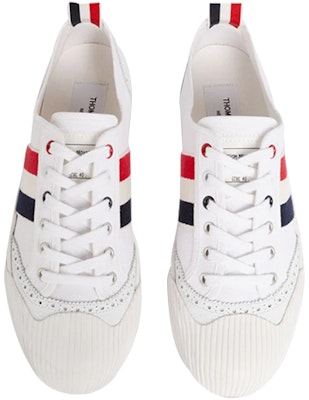 (W) Thom Browne Canvas Rendah 'Putih' FFF056A01588100 Lookbook (W) Thom Browne Canvas Rendah 'Putih' FFF056A01588100