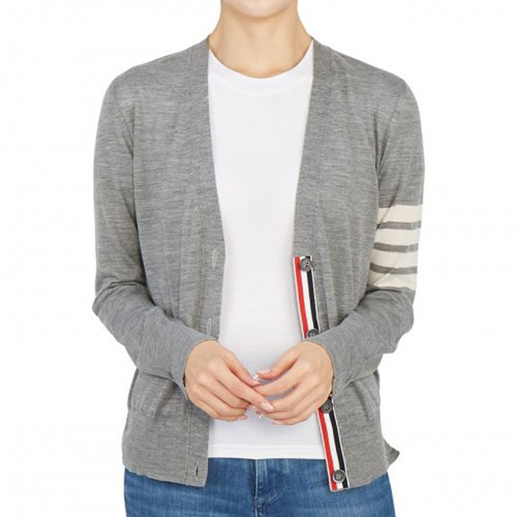 (Women) Thom Browne FW21 4-Bar V-Neck Wool Sweater - Light Grey. FKC334A-Y1014-055 圖 6