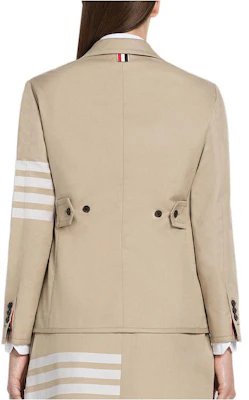 (W) Thom Browne FW22 米色四條紋棉質西裝外套。 FBC816A-07890-275 Lookbook (W) Thom Browne FW22 米色四條紋棉質西裝外套。 FBC816A-07890-275